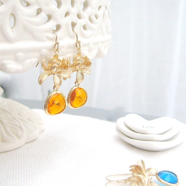 Lotus Blossom Glass Drop Earrings-EVY Designs