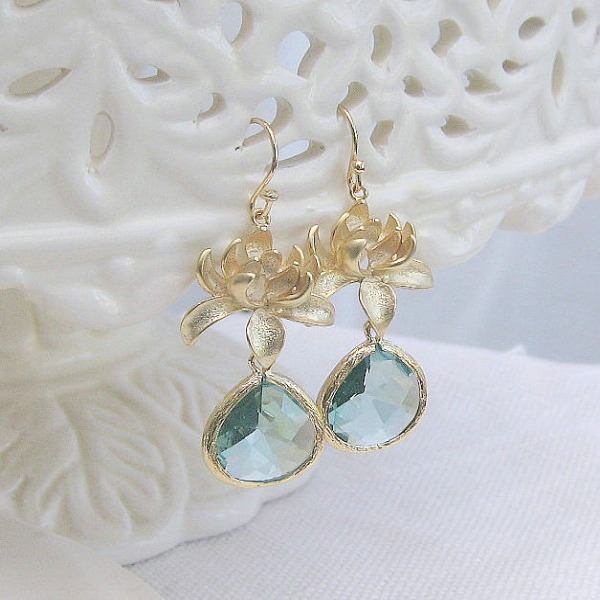 Lotus Blossom Glass Drop Earrings-EVY Designs