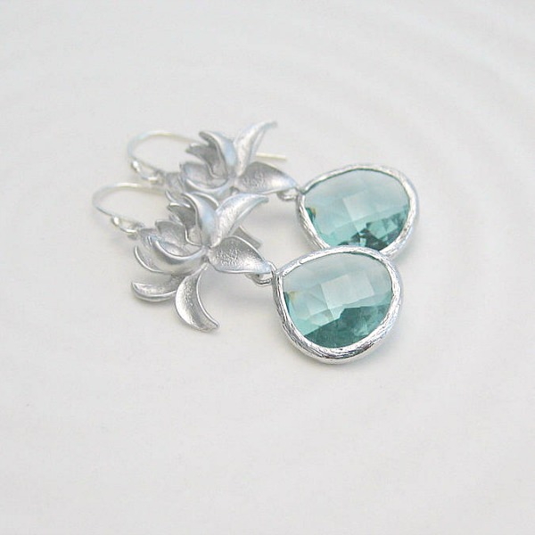 Lotus Blossom Glass Drop Earrings-EVY Designs