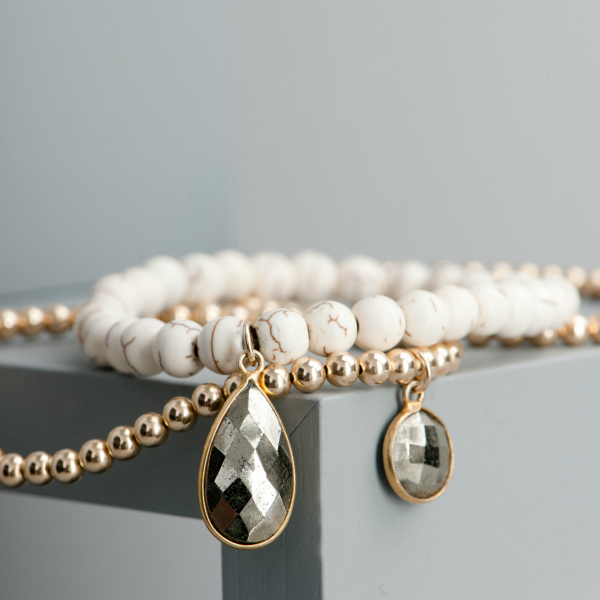 Magnesite Beaded Charm Bracelet - EVY Designs